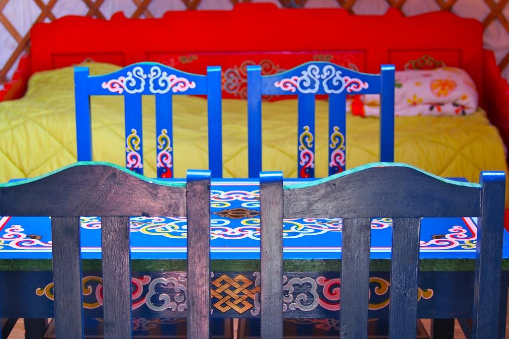 Village De Yourtes Beaussais Sur Mer エクステリア 写真