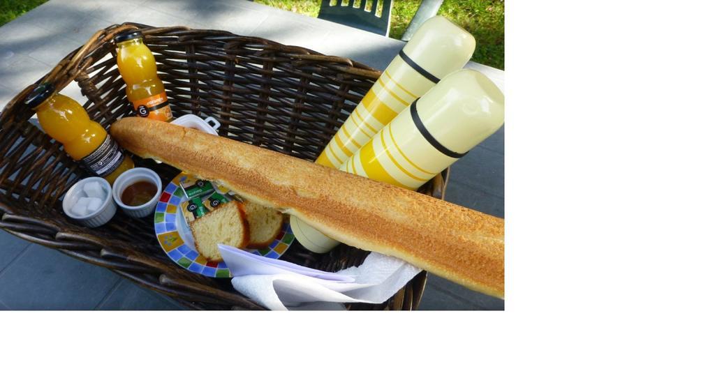 Village De Yourtes Beaussais Sur Mer エクステリア 写真